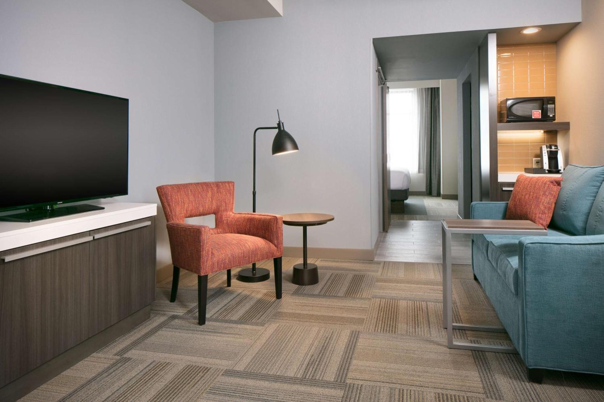 Hilton Garden Inn Iowa City Downtown University Экстерьер фото