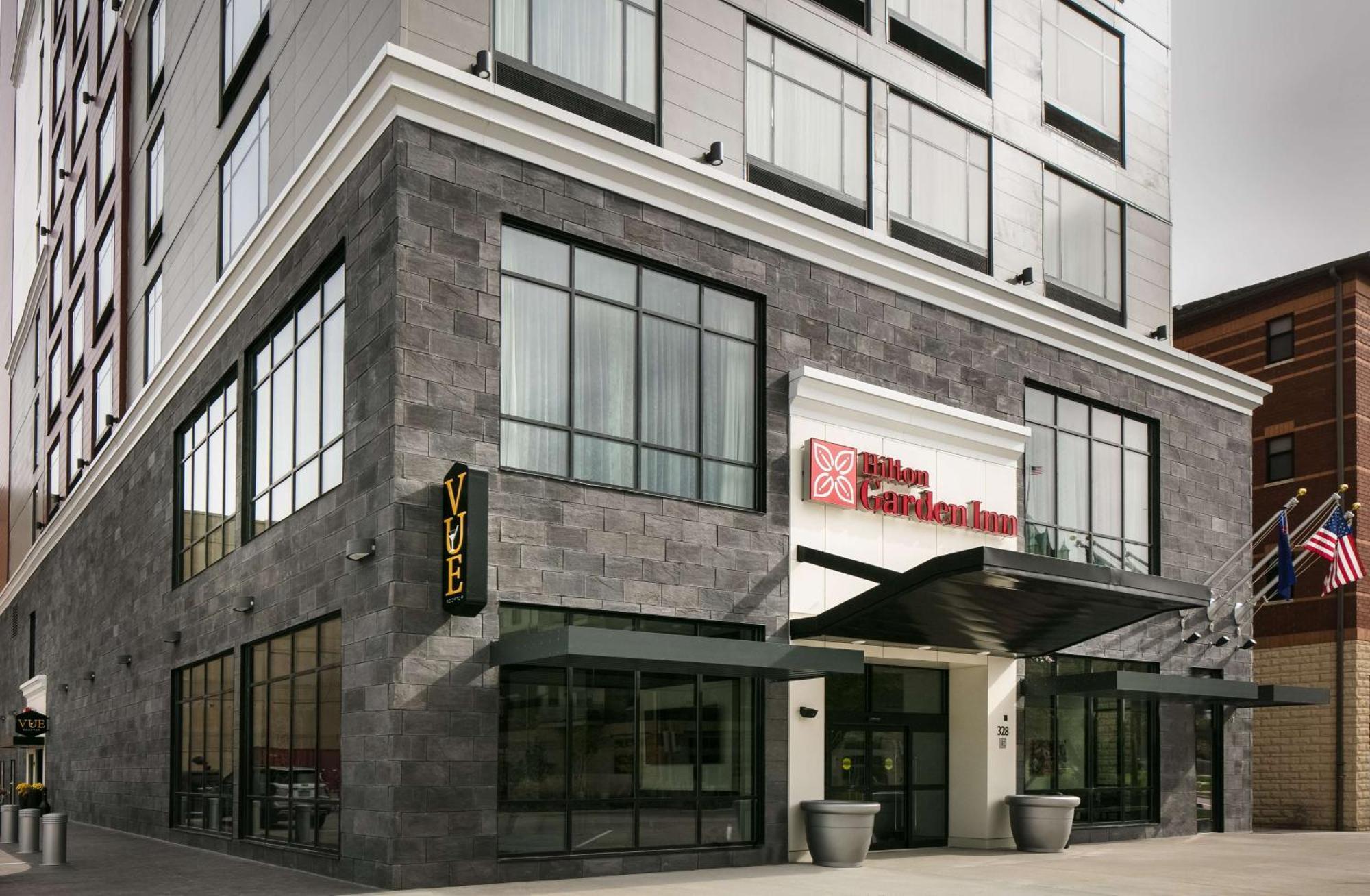 Hilton Garden Inn Iowa City Downtown University Экстерьер фото