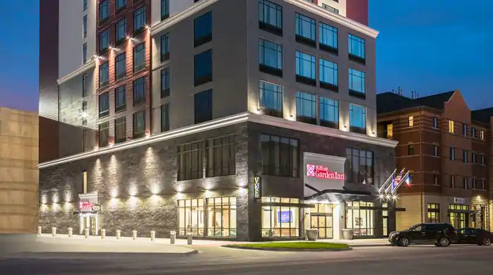 Hilton Garden Inn Iowa City Downtown University Экстерьер фото