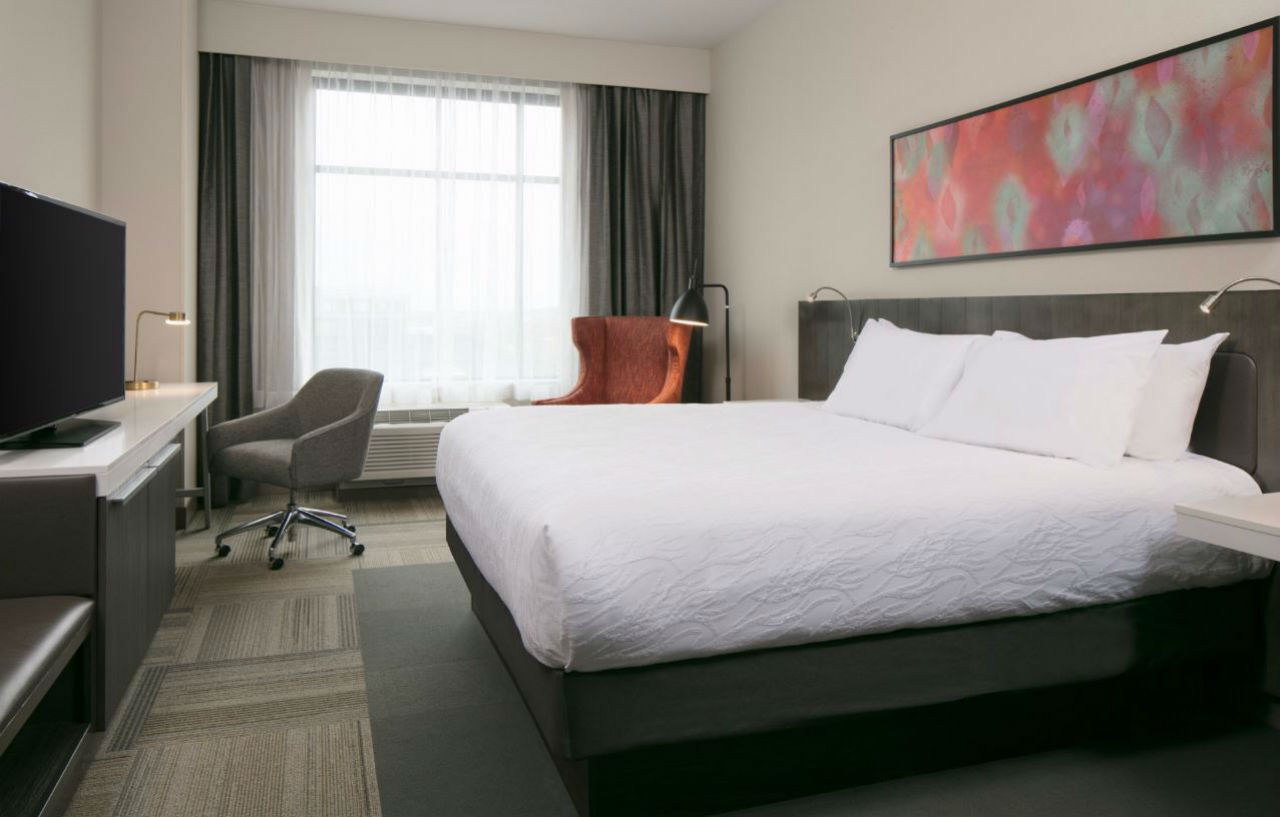 Hilton Garden Inn Iowa City Downtown University Экстерьер фото
