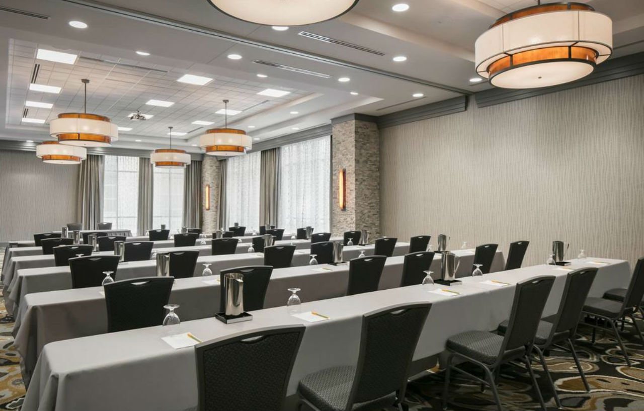 Hilton Garden Inn Iowa City Downtown University Экстерьер фото